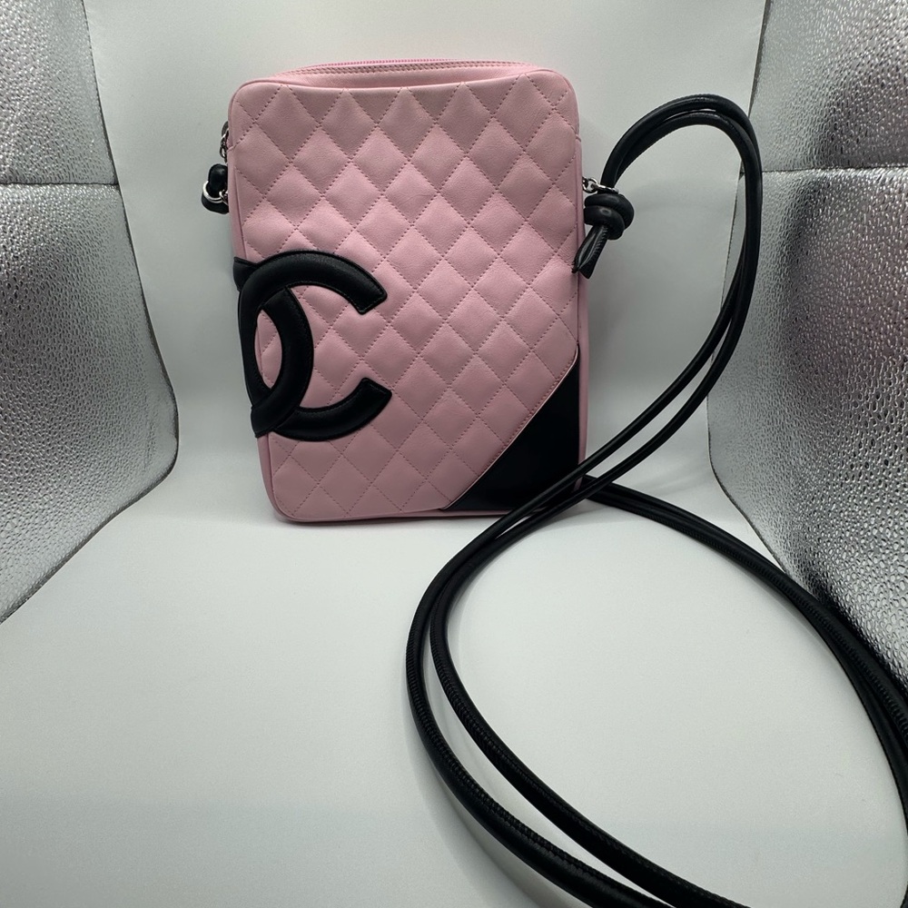 CHANEL Ligne Cambon Messenger Bag